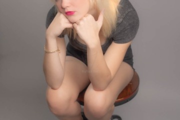 Alyssa-PixPlaza-4353-2
